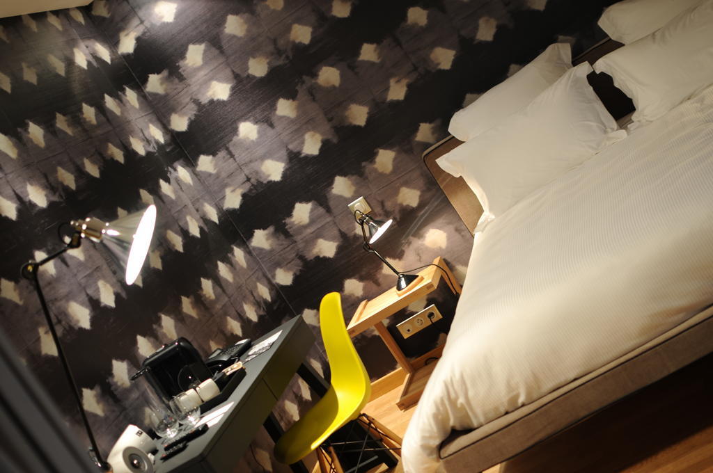 Hotel-Restaurant L'Aquarelle Breuillet  Phòng bức ảnh