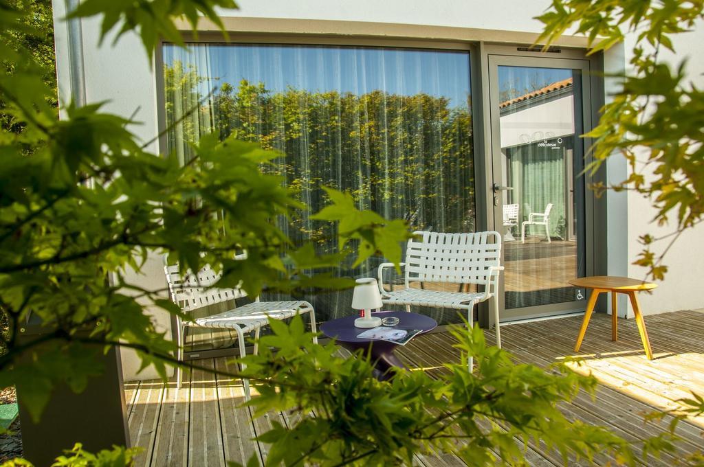 Hotel-Restaurant L'Aquarelle Breuillet  Ngoại thất bức ảnh